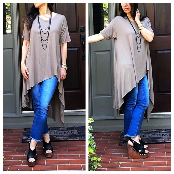 ✨LAST ONE ✨High low asymmetrical mocha top - Picture 7 of 8